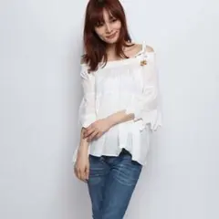 earth 2wayフレアースリーブプルオーバー