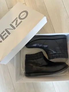 Item thumbnail for item afdcf4b5-71a4-4d61-84dd-c5a945f8e7f7