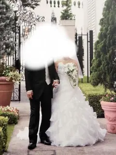 【お値下げ中】ウエディングドレス　TAKAMI パニエ付き