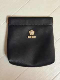 MARY QUANT 黒ポーチ フラワーモチーフ付き