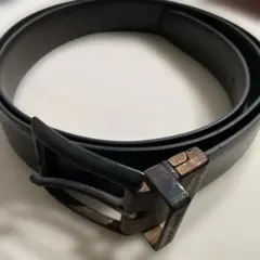Giorgio Armani ブラックレザーベルト　イタリア製のサムネイル