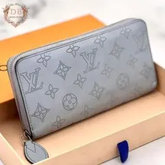 ルイヴィトン マヒナ ジッピーウォレット スカイブルー 長財布 レッド 札入