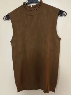 GU ブラウン ノースリーブニット