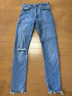 ZARA ハイウェストストレートジーンズ