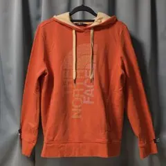 ピンク パーカー