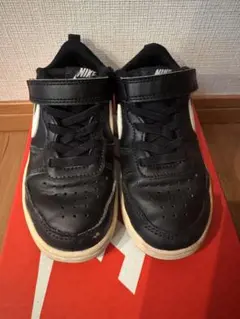 Nike ブラック/ホワイト スニーカー ベルクロ
