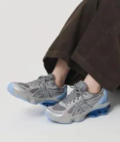 asics GEL-KINETIC FLUENT グレー　23.5cm