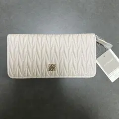 ALTROSEキルティング長財布　アイボリー