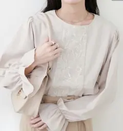 natural couture フロントレース キャンディ袖ブラウス