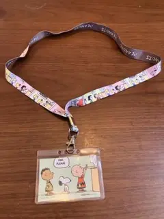スヌーピー　PEANUTS カードホルダー 幅広ネックストラップ