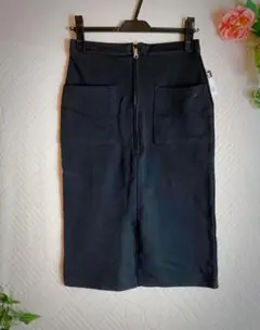 新品ミドル丈タイトスカート