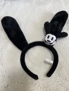 Item thumbnail for item 03eeda69-7df3-43c7-852d-4149c1e85a47