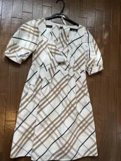 BURBERRYブルーレーベルチェック柄 半袖ひざ丈ワンピース