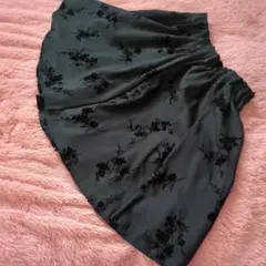 大きいサイズ5Ｌフラワープリント フレアスカート 黒