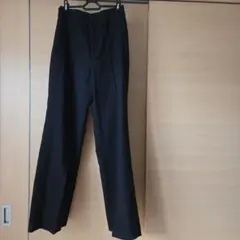 UNIQLO　黒紺　ストレートパンツ