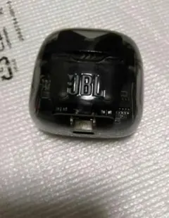 JBL TUNE FLEX GHOST 充電ケースのみ 充電器のサムネイル