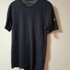 UNDER ARMOUR ブラック Tシャツ Mサイズのサムネイル
