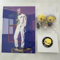 Stray Kids Felix 展示会　ピンバッチ　ガチャ2つ　トレカセット