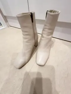 DIANA ショートブーツ 23.5cm ホワイト