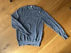 UNIQLOグレーニット　クルーネック