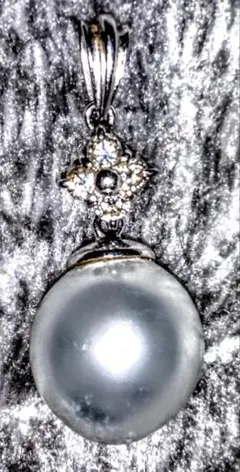 値下げ可能　プラチナ、ダイヤ、真珠のペンダント