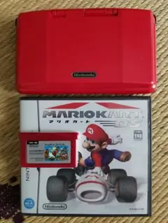 ニンテンドー任天堂DSレッド　完動品 ソフト2本