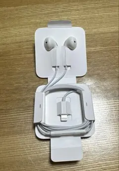 【新品未使用】iPhone純正イヤホンアップル