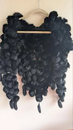 高級感あり♪黒のファー素材ストール・ショール