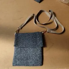 ハンドメイド　スマホショルダー