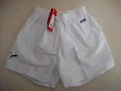 プーマ　ショートパンツ　Sサイズ　白 子ども用