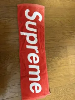 非売品⭐️レアSupreme フェイスタオル レッドのサムネイル