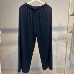 プリーツワイドパンツ ブラック イージーパンツ ユニクロ