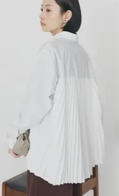 ホワイトバックプリーツ長袖シャツL〜LL相当