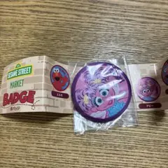 セサミストリートマーケット限定ガチャ　缶バッジのサムネイル