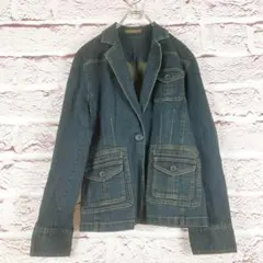 Item thumbnail for item b917dd9f-49c3-481c-90c2-fd3f52daf7de