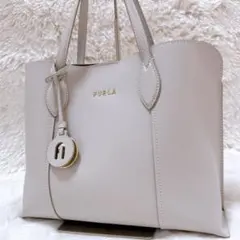 ✨希少 現行ロゴ 極美品✨ フルラ ヴィットリア M グレージュ トートバッグ