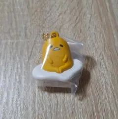 ぐでたま サンリオキャラクターズ ぺたんこマスコット teamいえろー