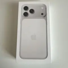 香港版 iPhone17pro max 1TB シルバー 新品未開封 - メルカリ