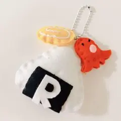 手作りフェルトお守り　部活お守り