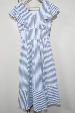 ハーリップトゥ　フリル付きノースリーブワンピース