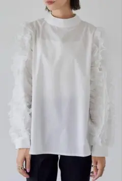 ハイネックブラウス フリル