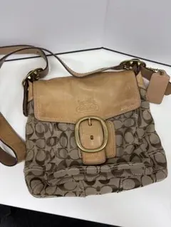 COACH コーチ ショルダーバッグ 肩掛け キャンバス シグネチャー