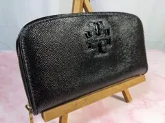 【未使用に近い】トリーバーチ　長財布　ラウンドファスナー　エナメル　ブラック