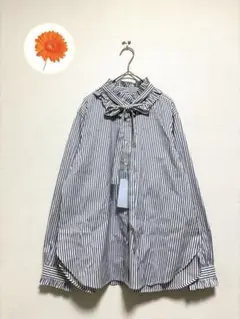 新品　M ノーリーズソフィ　ブロードフリルシャツ　ストライプ柄　白　ネイビーのサムネイル