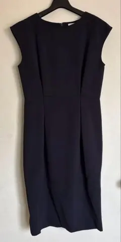 OMIQUE CLIP ネイビー ノースリーブワンピース