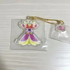 プリキュア 一番くじ E賞 コスチュームアクリルチャーム キュアブルーム