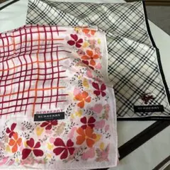 BURBERRY ハンカチ 2枚セット 花柄 チェック柄