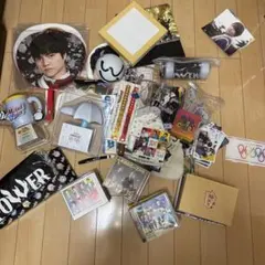 ジャニーズWEST グッズまとめ売り CD DVD 約100点 ジャニーズWEST WEST. ライブグッズまとめ売り - メルカリ