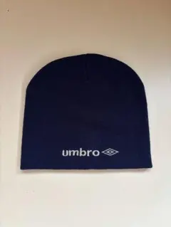 値下げ　umbro ネイビー ニット帽