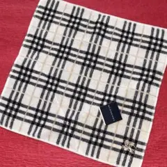 バーバリータオルハンカチ　ノバチェックホースマーク刺繍　男女兼用　新品